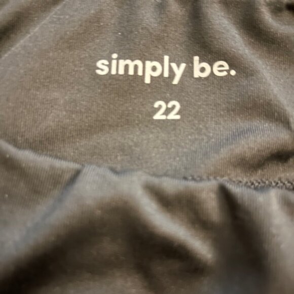 Athletic Capris - Picture 8 of 9